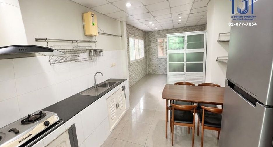 Продажа 4 спальни дом в Lam Luk Ka, Патумтани