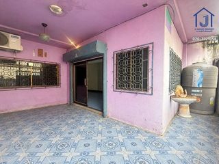 出售 3 卧室 联排别墅 在 Bueng Kum, 曼谷