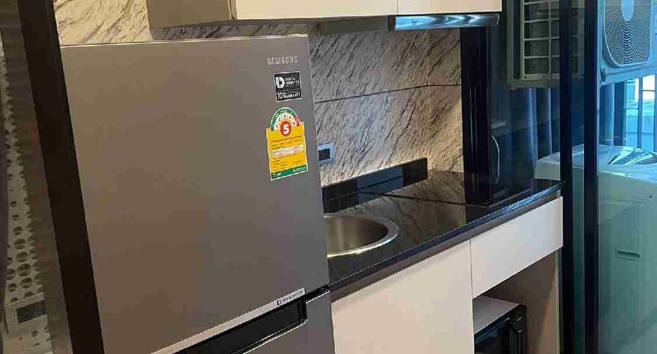 For rent 1 bed condo in Mueang Samut Prakan, Samut Prakan