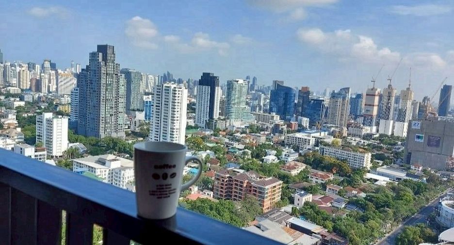 For rent 1 bed condo in Watthana, Bangkok