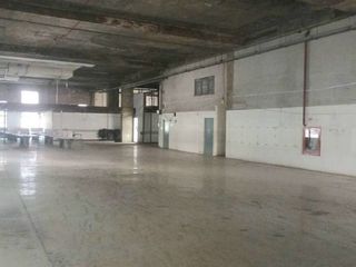 Local comercial en alquiler en Phra Khanong, Bangkok