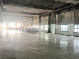 Local comercial en alquiler en Phra Khanong, Bangkok
