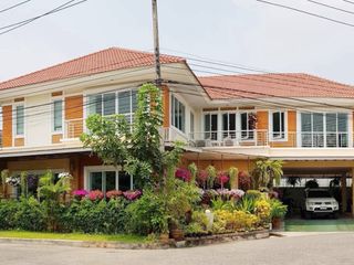 For rent 6 bedrooms house in Lam Luk Ka, Pathum Thani