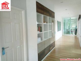 For rent 6 bedrooms house in Lam Luk Ka, Pathum Thani