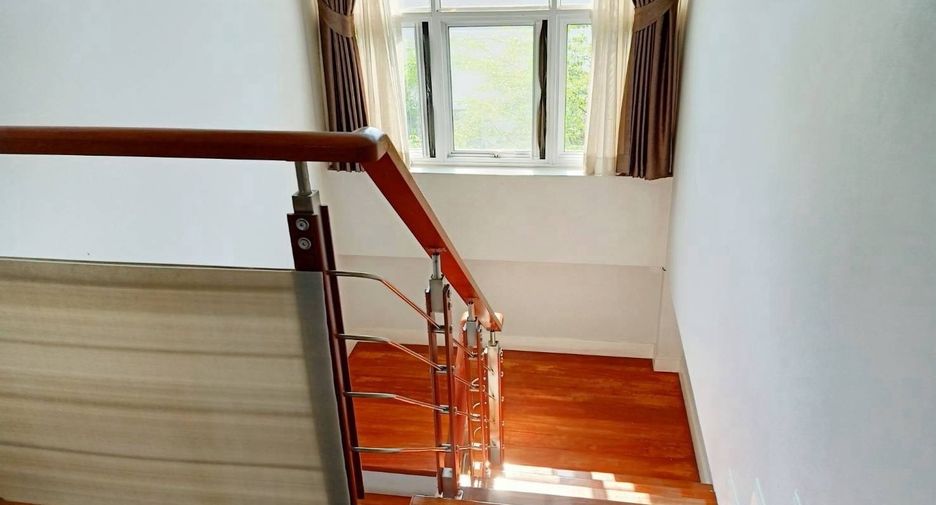 For rent 6 bedrooms house in Lam Luk Ka, Pathum Thani