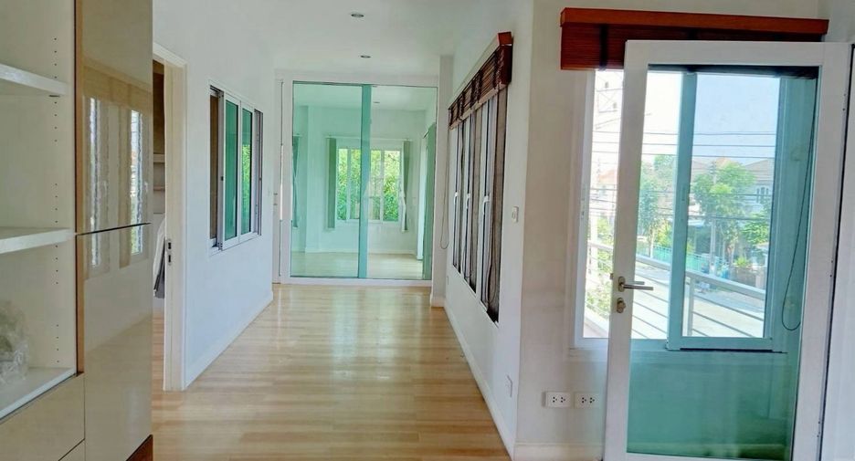 For rent 6 bedrooms house in Lam Luk Ka, Pathum Thani
