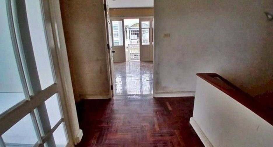 For sale 1 bed townhouse in Lak Si, Bangkok