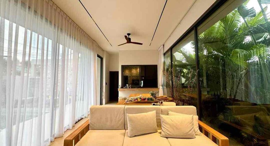 Villa en alquiler de 3 habitaciones en Bang Lamung, Chonburi