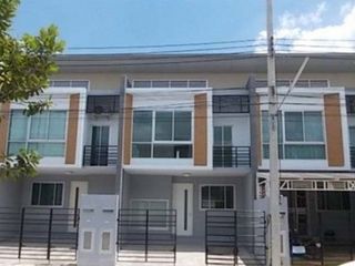 Продажа 1 кровать таунхаус в Тхунг Кхру, Бангкок