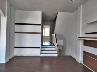 Продажа 1 кровать таунхаус в Тхунг Кхру, Бангкок