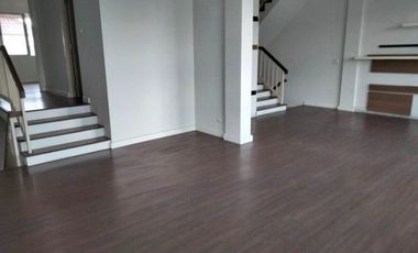 Продажа 1 кровать таунхаус в Тхунг Кхру, Бангкок