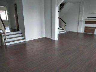 Продажа 1 кровать таунхаус в Тхунг Кхру, Бангкок