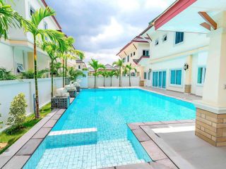 Villa zur Miete mit 5 Zimmer in Bang Lamung, Chonburi