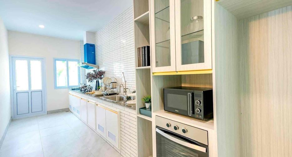 Villa en alquiler de 5 habitaciones en Huay Yai, Pattaya