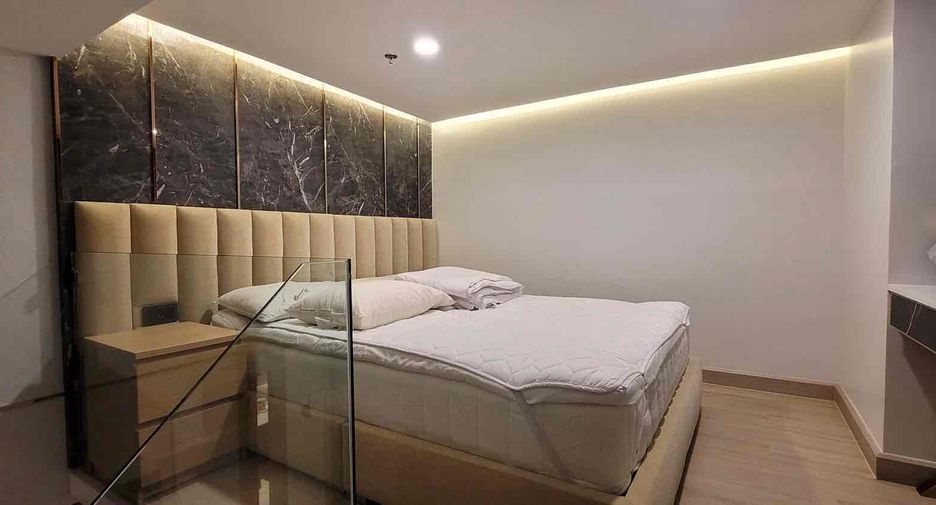 For sale and for rent 4 bedrooms condo in Watthana, Bangkok