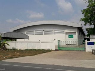 For rent 4 bedrooms warehouse in Lam Luk Ka, Pathum Thani