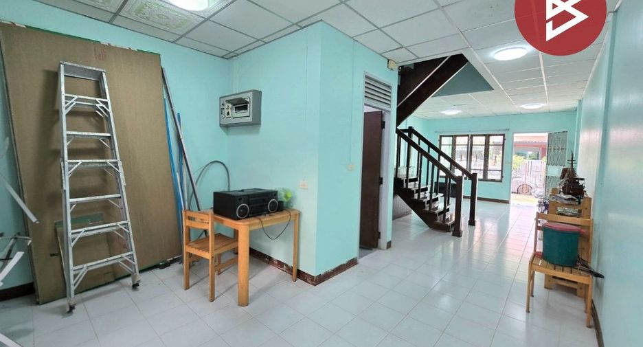 For sale 2 bedrooms townhouse in Mueang Pathum Thani, Pathum Thani