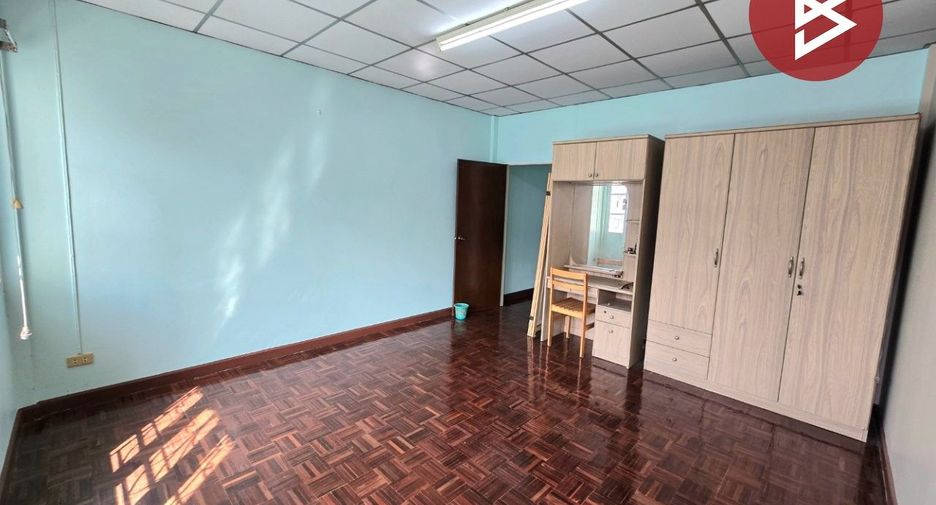 For sale 2 bedrooms townhouse in Mueang Pathum Thani, Pathum Thani