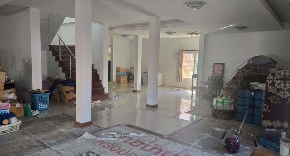 À vendre 4 chambres maison à San Sai, Chiang Mai