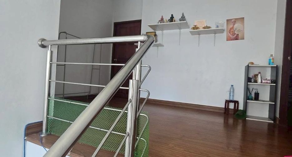 À vendre 4 chambres maison à San Sai, Chiang Mai