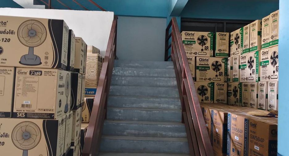 For sale warehouse in Khlong Sam Wa, Bangkok