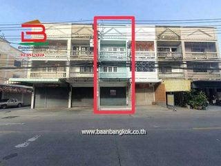 À louer et à vendre 1 chambre local commercial à Pak Kret, Nonthaburi