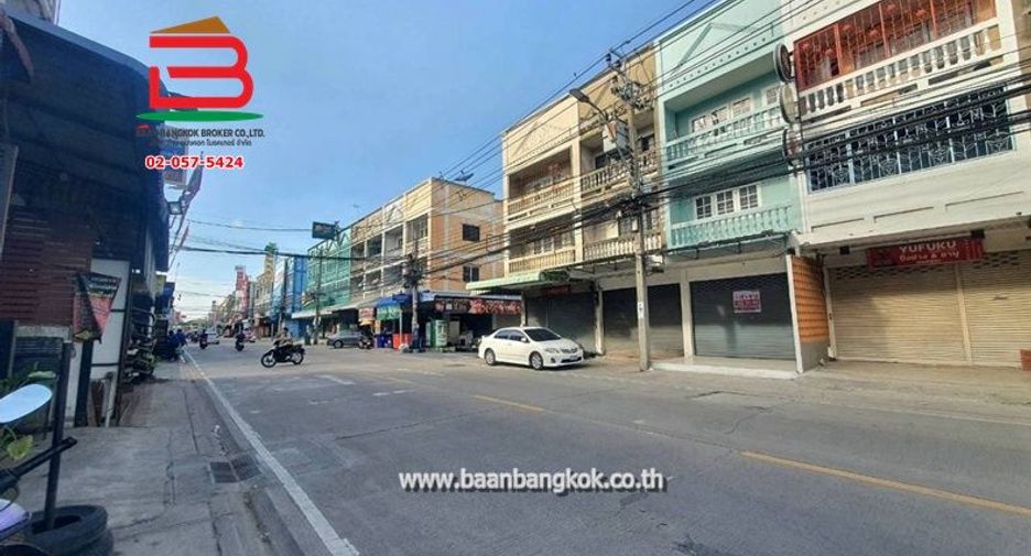 À louer et à vendre 1 chambre local commercial à Pak Kret, Nonthaburi