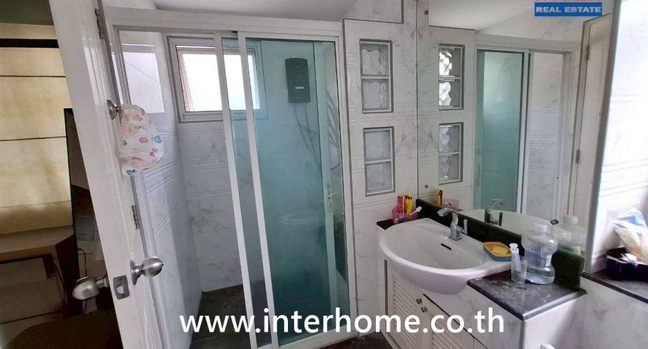 出售 3 卧室 独立屋 在 Mueang Nonthaburi, Nonthaburi