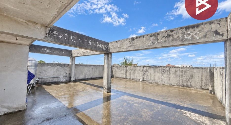 Local comercial en venta de 1 habitaciones en Bang Khun Thian, Bangkok