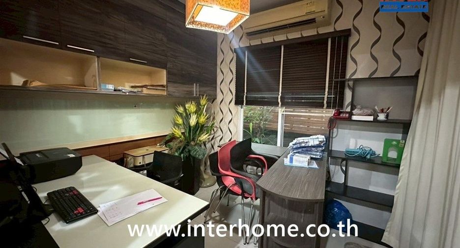 For sale 3 bedrooms house in Bang Phli, Samut Prakan