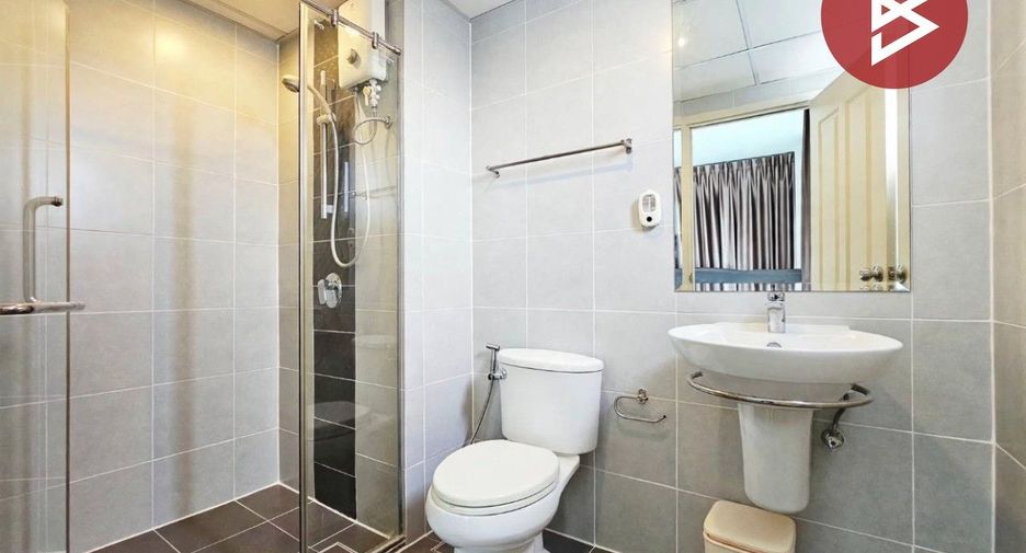 Продажа 2 спальни кондо в Si Racha, Чонбури