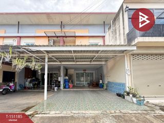 For sale 3 ベッドルーム townhouse in Sam Phran, Nakhon Pathom