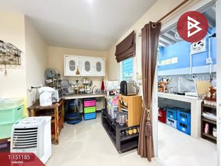 For sale 3 ベッドルーム townhouse in Sam Phran, Nakhon Pathom