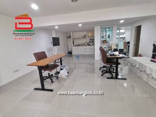 For sale 3 ベッドルーム retail Space in Bang Khae, Bangkok