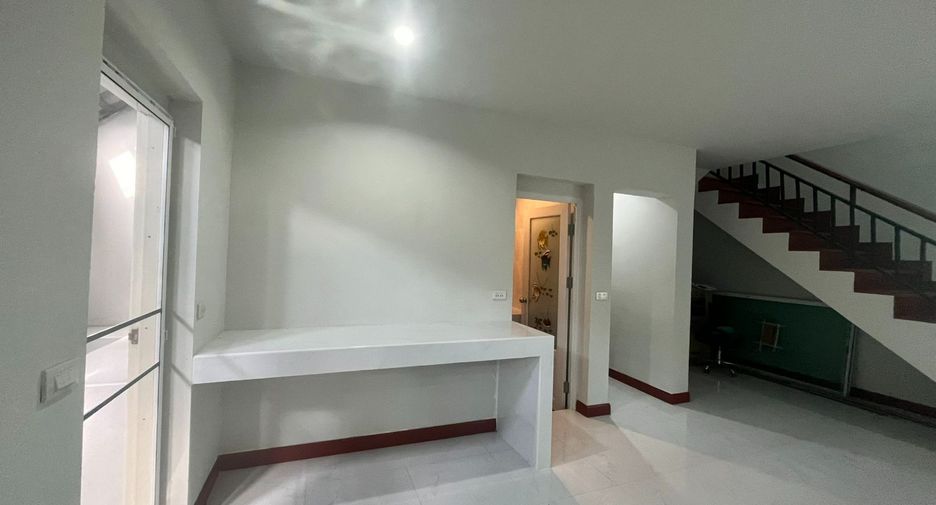 Casa en venta de 3 habitaciones en San Sai, Chiang Mai