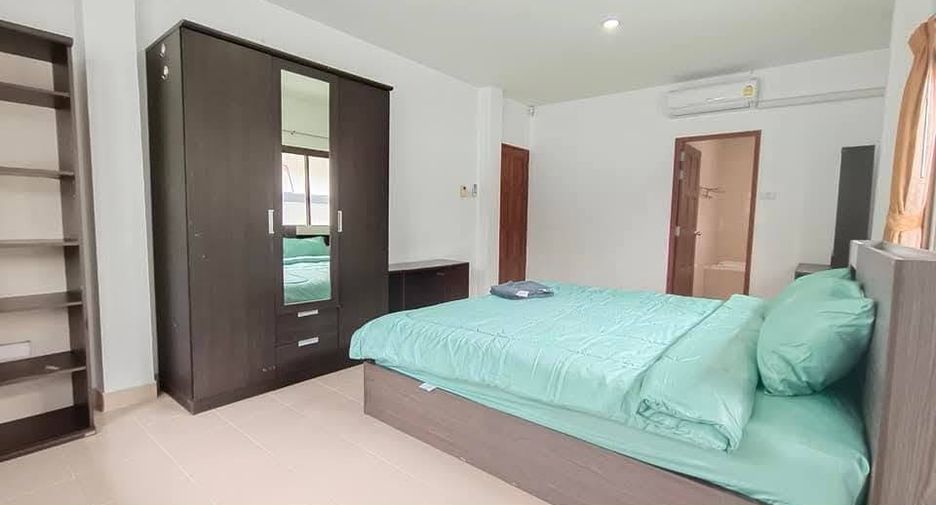 For rent 3 bedrooms villa in Jomtien, Pattaya