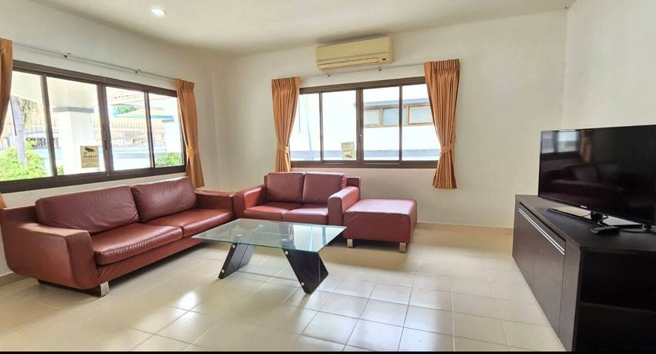 For rent 3 bedrooms villa in Jomtien, Pattaya
