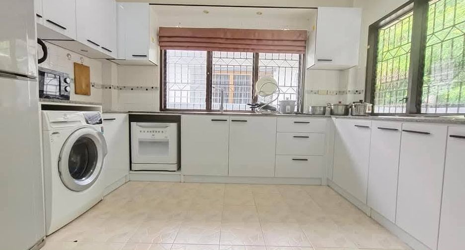 For rent 3 bedrooms villa in Jomtien, Pattaya