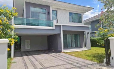 For rent 4 bedrooms house in Lat Krabang, Bangkok