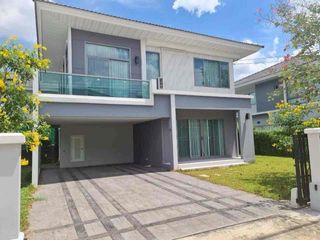 Haus zur Miete mit 4 Zimmer in Lat Krabang, Bangkok