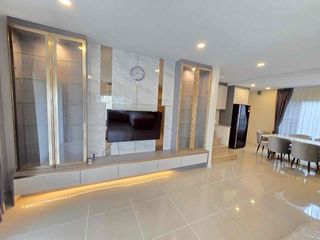 Haus zur Miete mit 4 Zimmer in Lat Krabang, Bangkok
