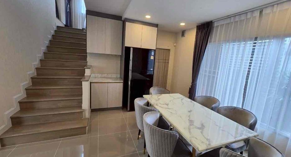For rent 4 bedrooms house in Lat Krabang, Bangkok
