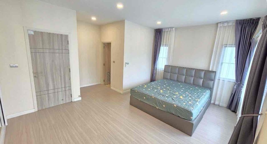 For rent 4 bedrooms house in Lat Krabang, Bangkok