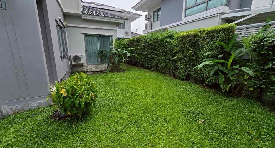 For rent 4 bedrooms house in Lat Krabang, Bangkok