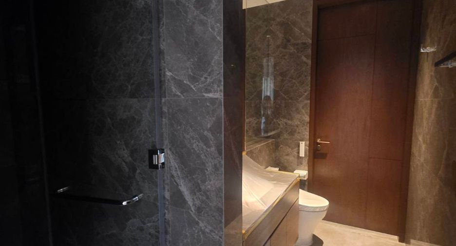 For sale 2 bedrooms condo in Bang Rak, Bangkok