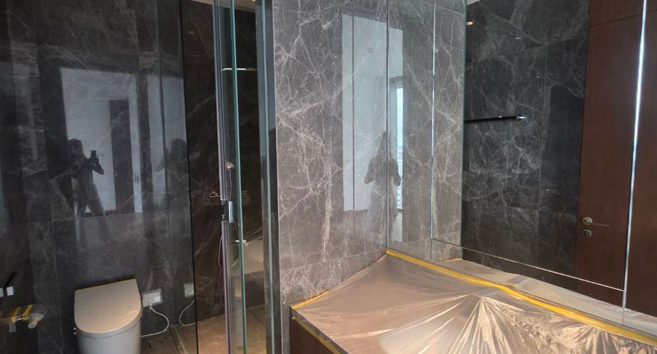 For sale 2 bedrooms condo in Bang Rak, Bangkok