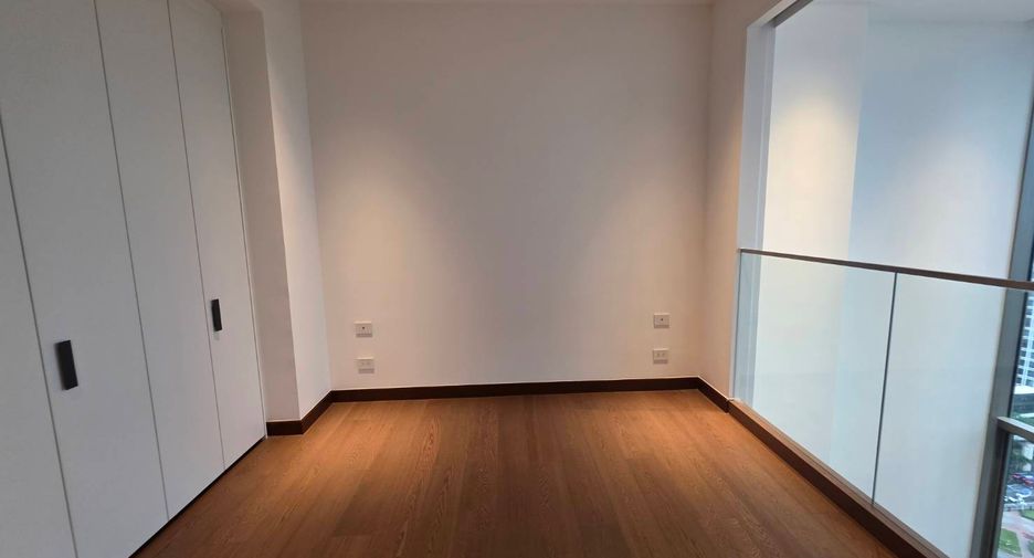 For sale 1 bed condo in Bang Rak, Bangkok