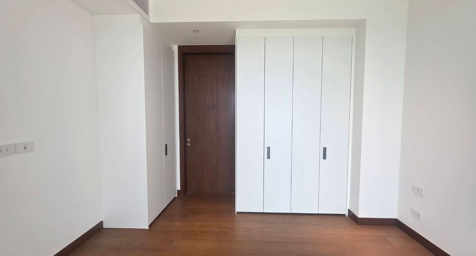 For sale 1 bed condo in Bang Rak, Bangkok