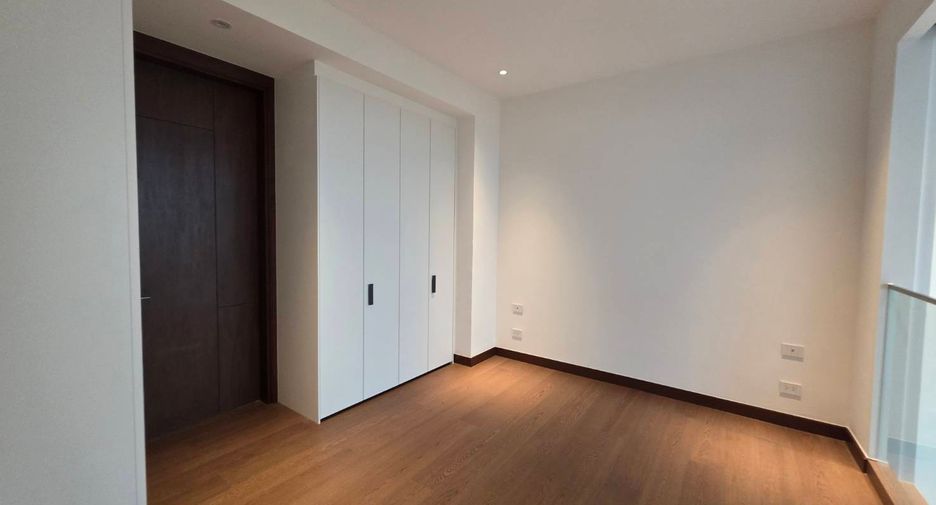 For sale 1 bed condo in Bang Rak, Bangkok