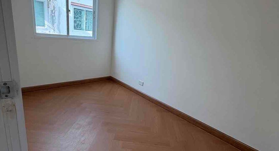 For rent 3 ベッドルーム townhouse in Suan Luang, Bangkok